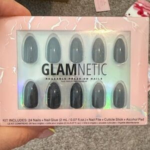 Reusable Press-On Nails - Boba (Black)